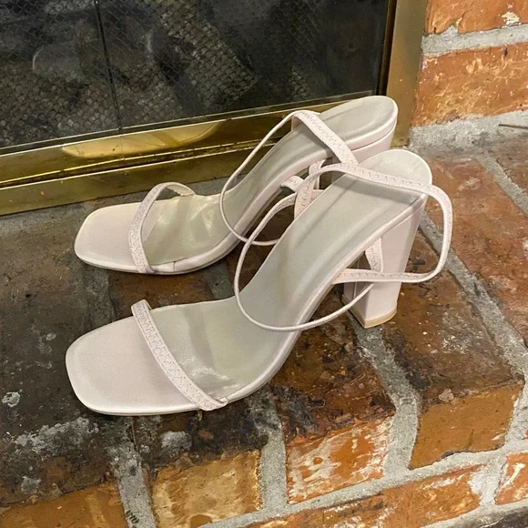 Elegant Strappy Heeled Sandals - Picture 1 of 1
